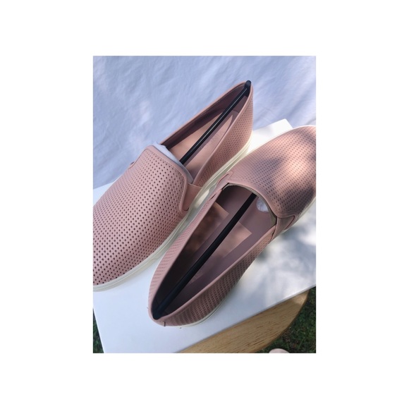 VINCE Slip Ons - Picture 2 of 3